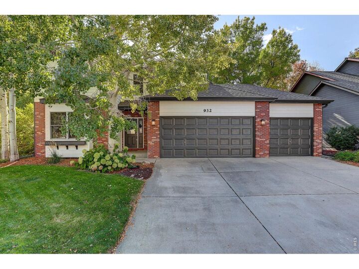 Property Photo:  932 Alexandria Dr  CO 80538 