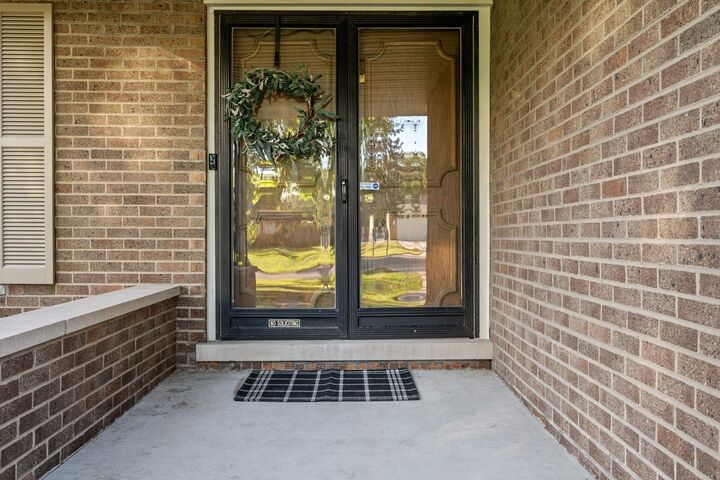 Property Photo: 418 Ridgeview Street IL 60516