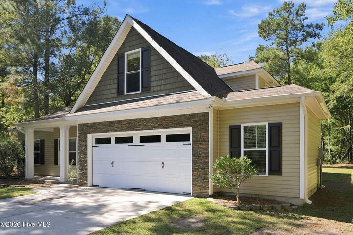 Property Photo:  611 Weeping Willow Lane  NC 28540 