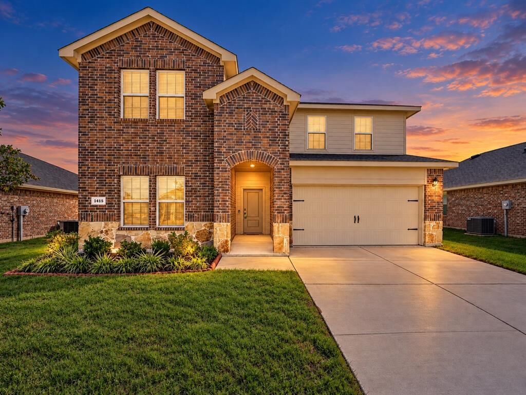 Property Photo: 1415 Bridle Drive TX 75189