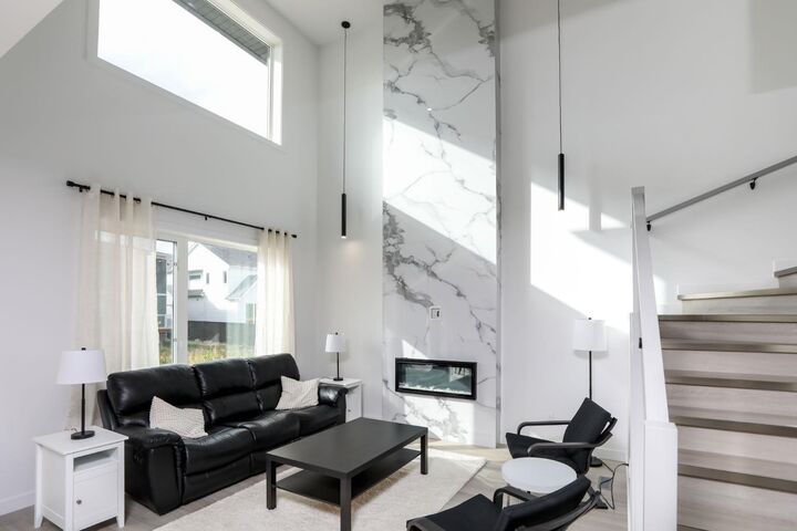 Property Photo:  664 Devonia Road W  AB T1J 5W3 