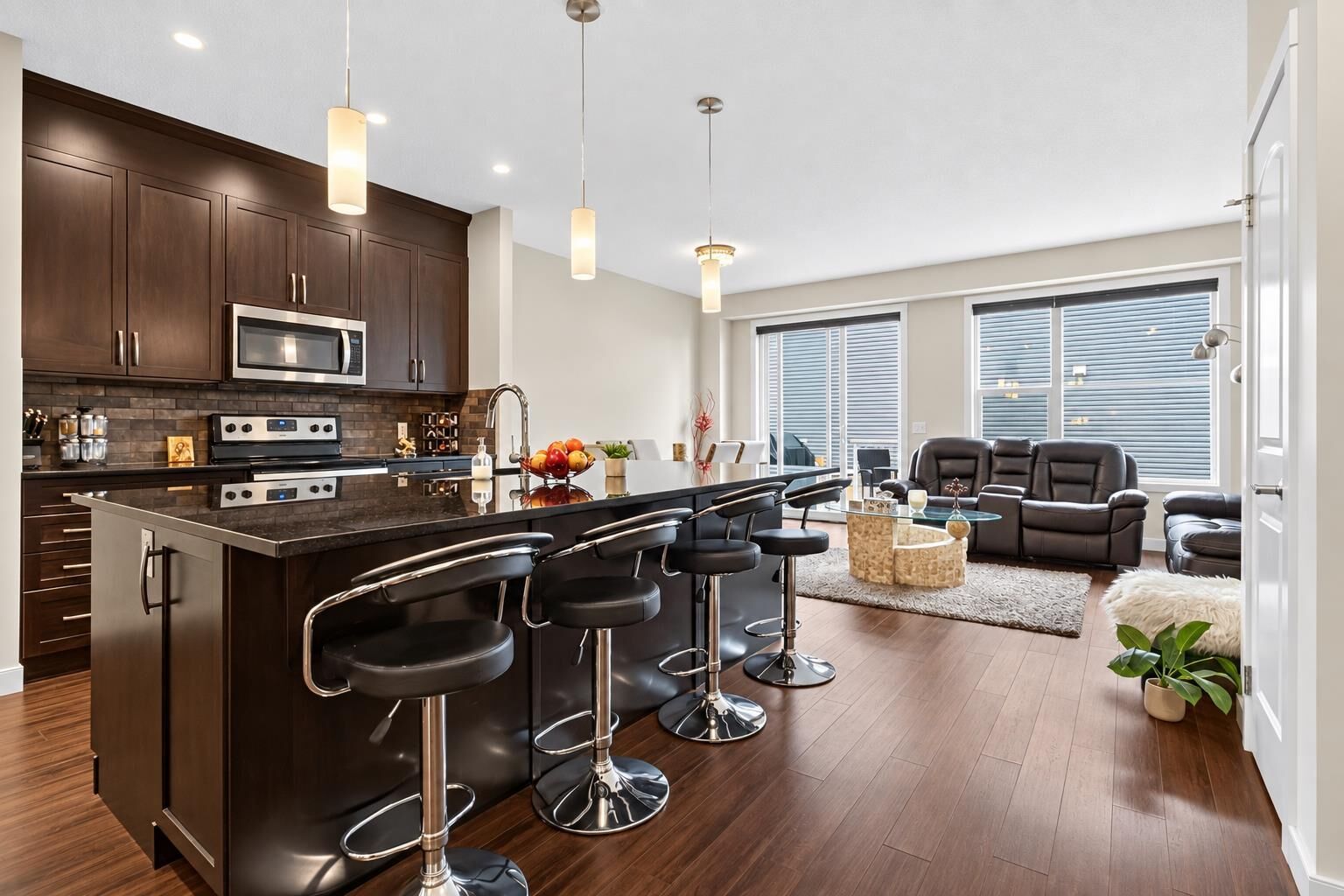 Property Photo:  40 Sage Bluff Way NW  AB T3R 1T1 