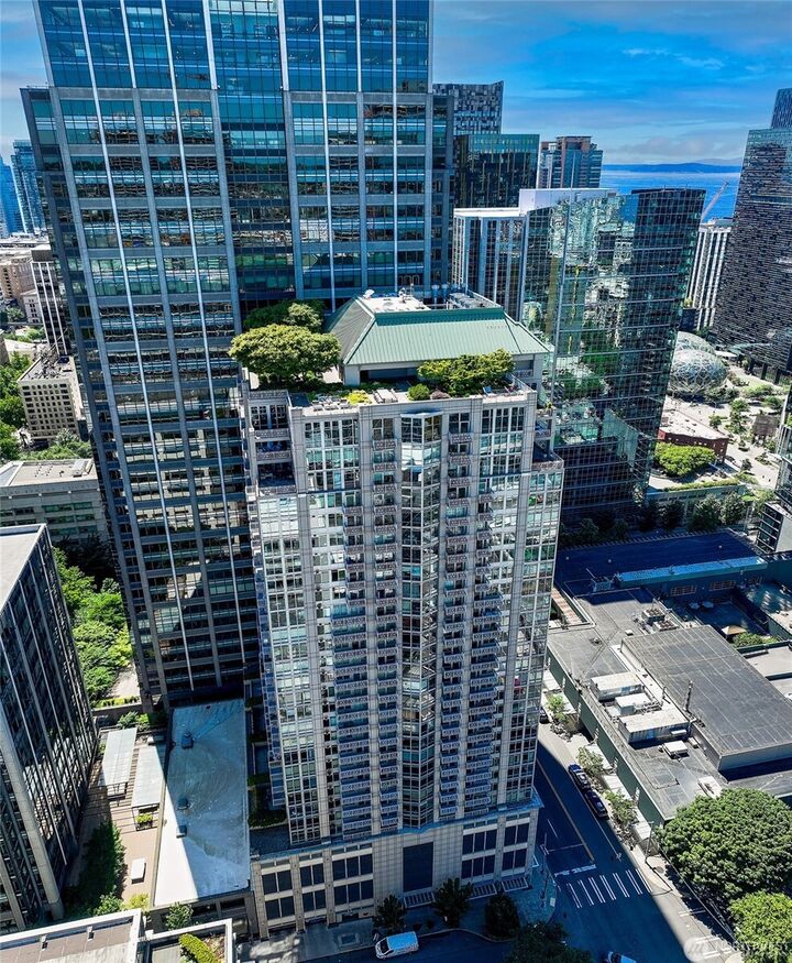 Property Photo: 819 Virginia Street 2902 WA 98101