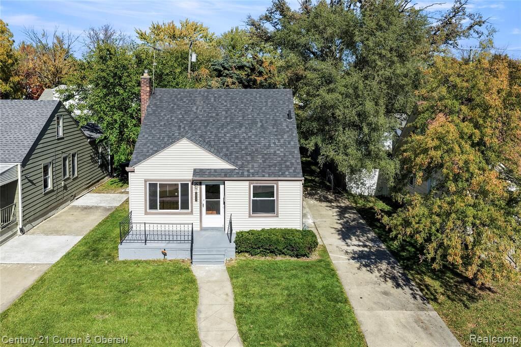 Property Photo:  19757 Kingsville Street  MI 48225 