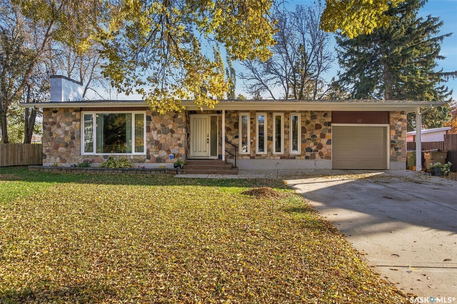 Property Photo:  57 Culliton Crescent  SK S4S 4J5 