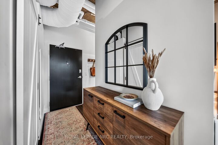 Property Photo:  120 Huron Street 418  ON N1E 0T8 