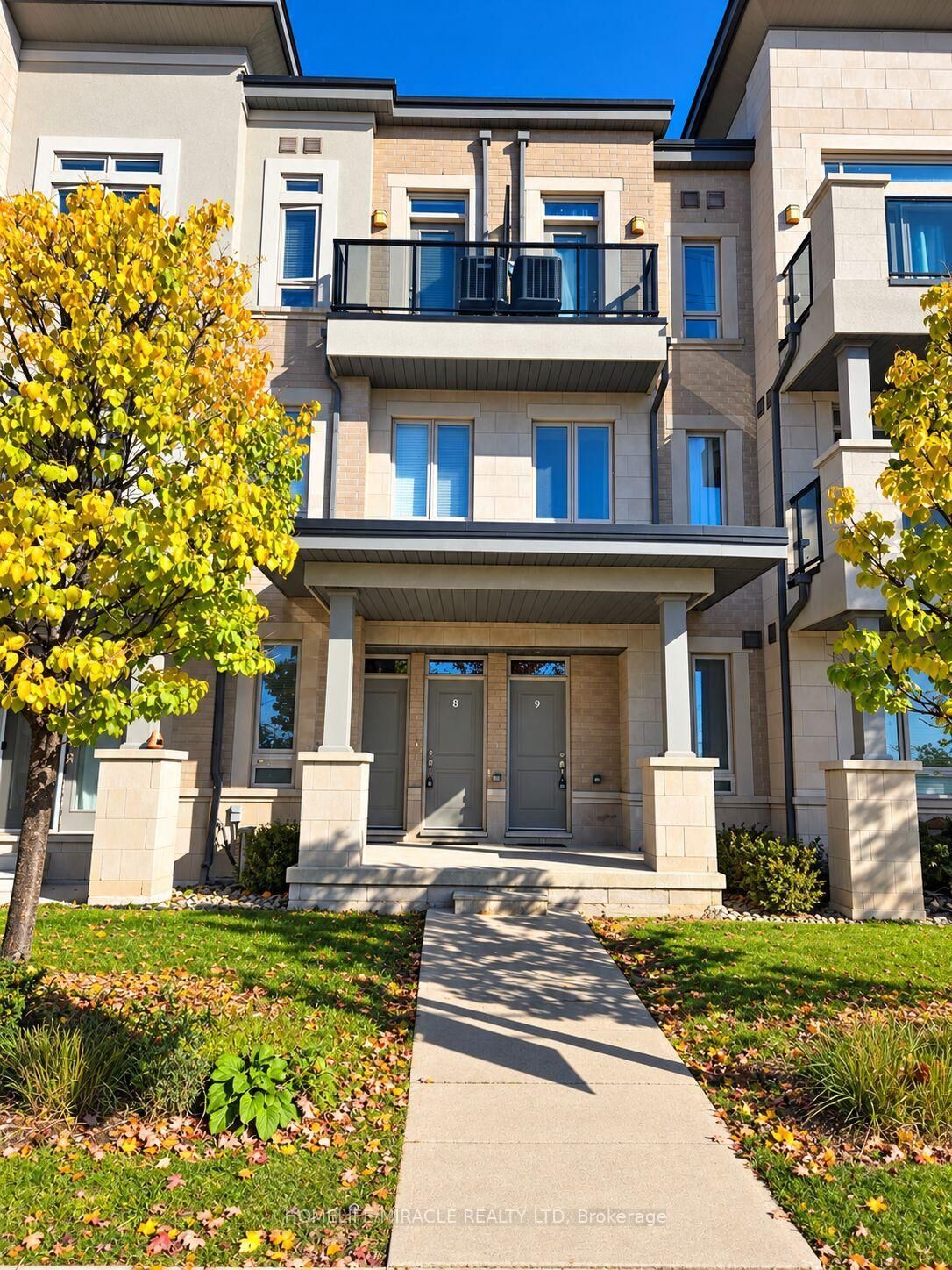 Property Photo: 9601 Jane Street 8 ON L6A 4G5