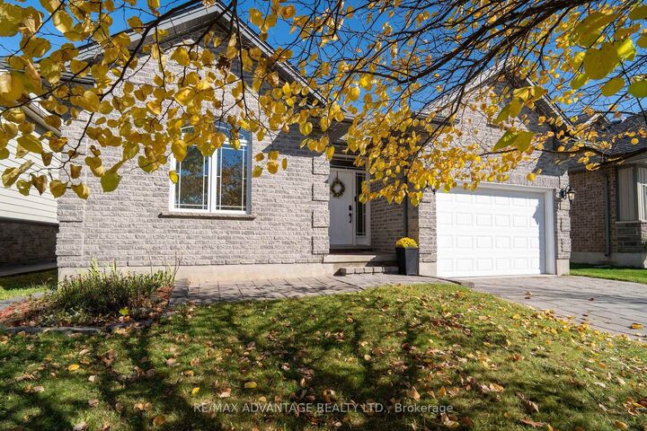 Property Photo:  290 Walnut Street  ON N0M 2J0 