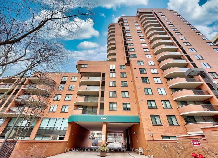 Property Photo: 260 Heath Street W 1502 ON M5P 3L6