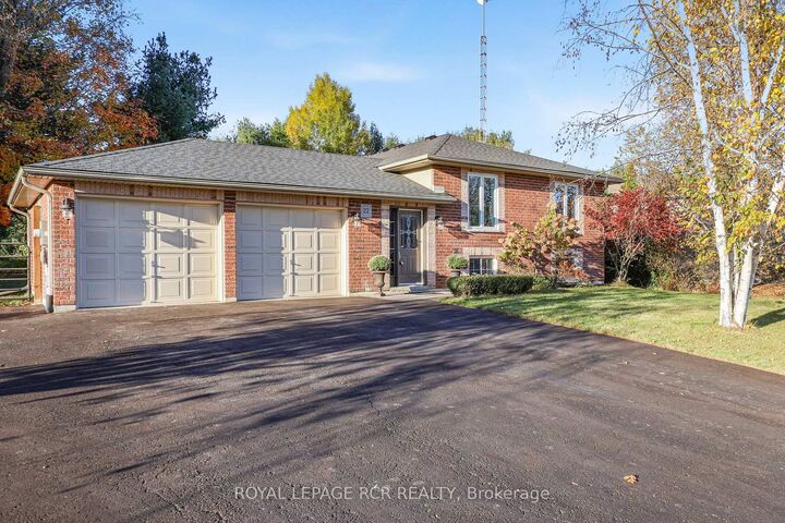 Property Photo:  22 Rosewood Drive  ON L0M 1M0 