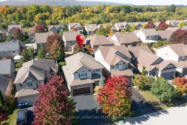 Property Photo:  32 Davis Street  ON L4P 3T8 