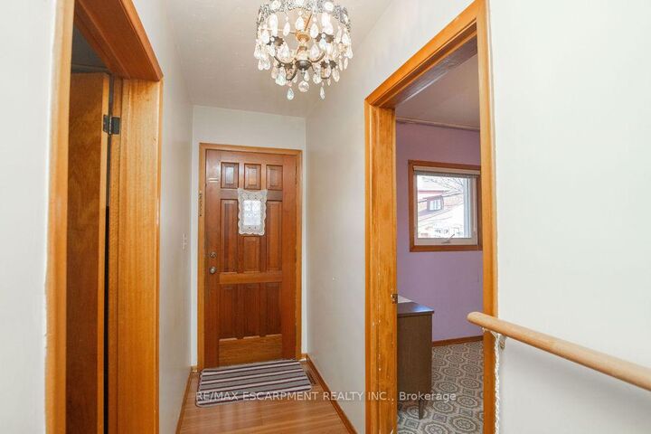 Property Photo:  91 Pearl Street N  ON L8R 2Z2 