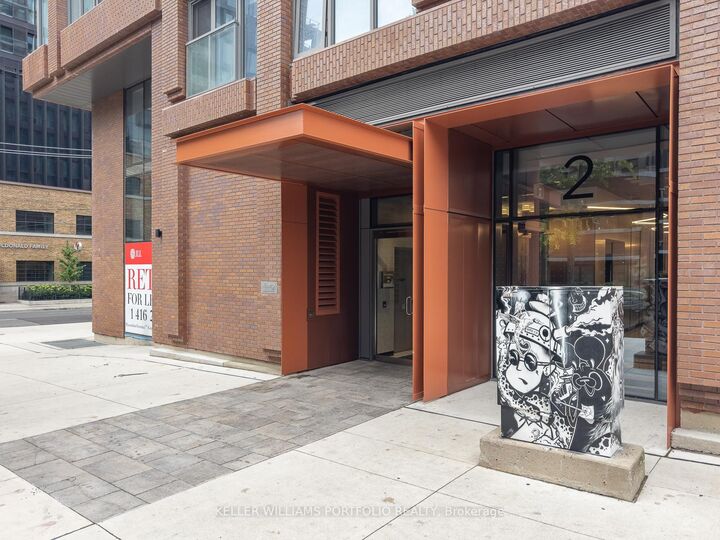 Property Photo:  2 Augusta Avenue 603  ON M5V 0T3 