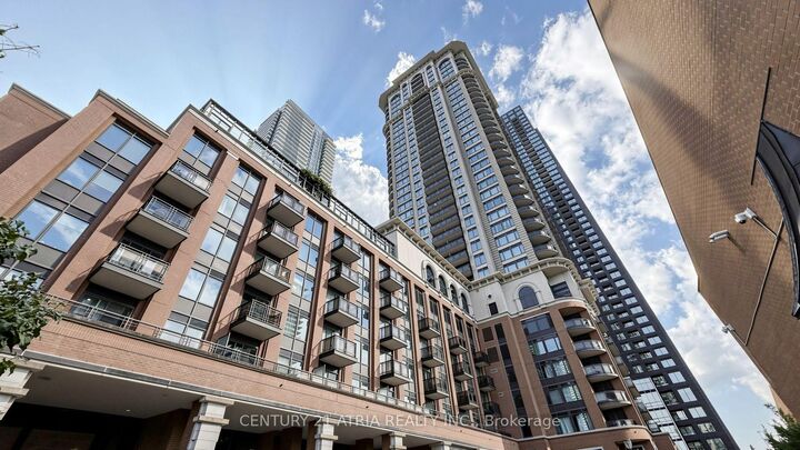 Property Photo:  385 Prince Of Wales Drive 1802  ON L5B 0C6 