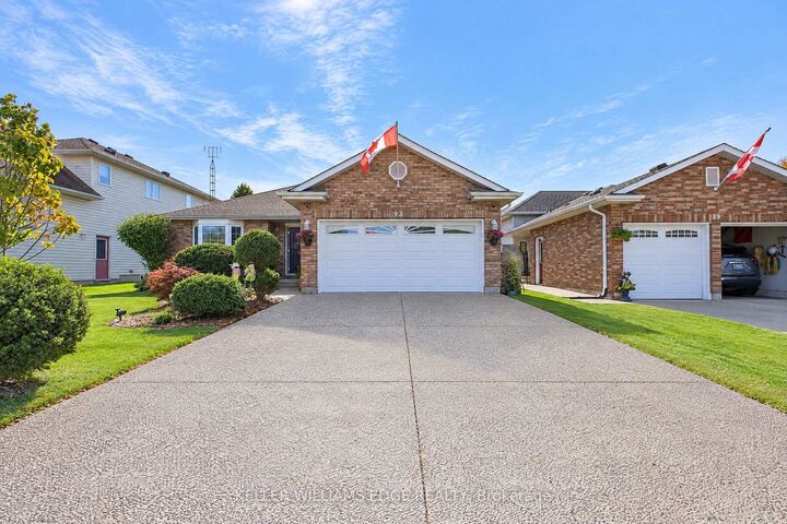 Property Photo:  93 Wellandvale Drive  ON L3C 7C6 