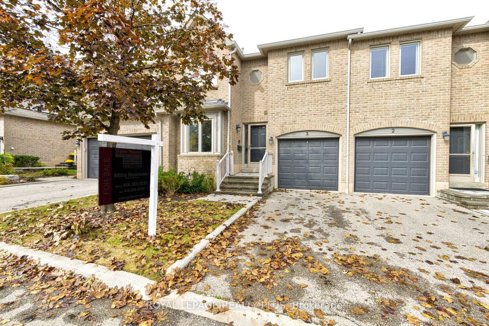Property Photo:  5490 Glen Erin Drive 3  ON L5M 5R4 