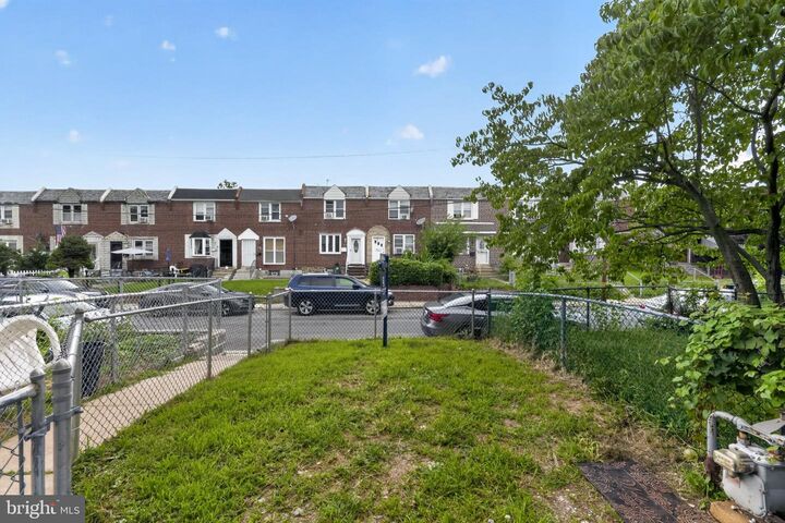 Property Photo: 220 Weymouth Road PA 19023