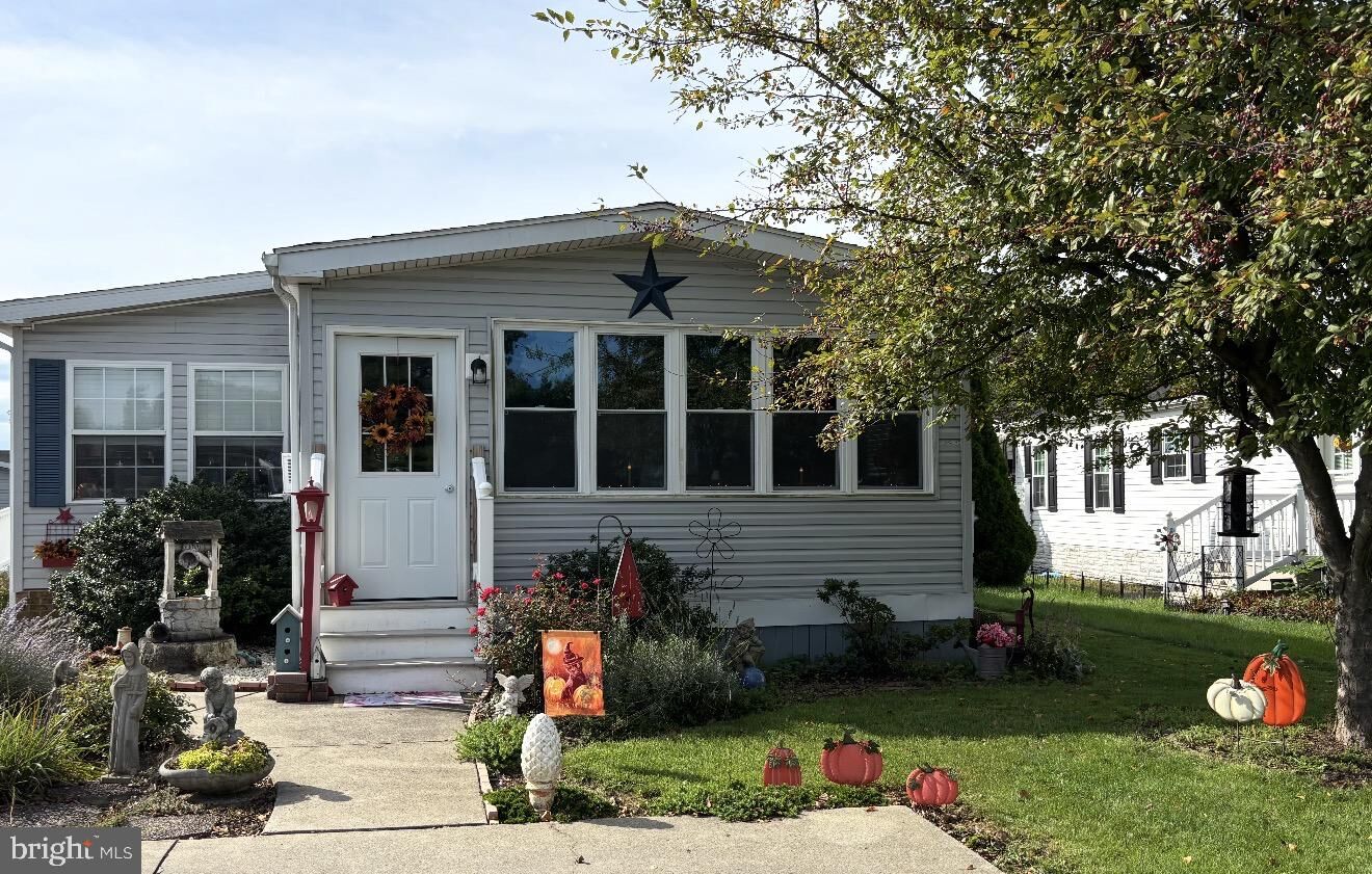 Property Photo:  188 W Cedar Street  PA 17078 