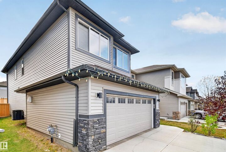 Property Photo:  435 41 Avenue NW  AB T6T 2G2 