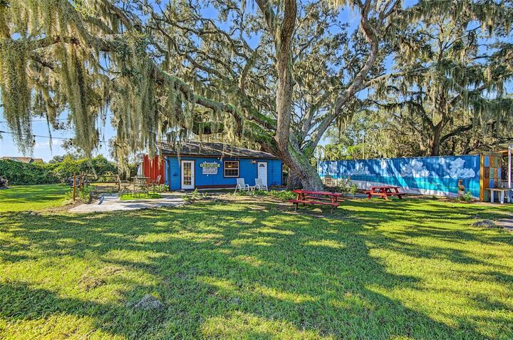 Property Photo:  15300 Lake Iola Road  FL 33523 