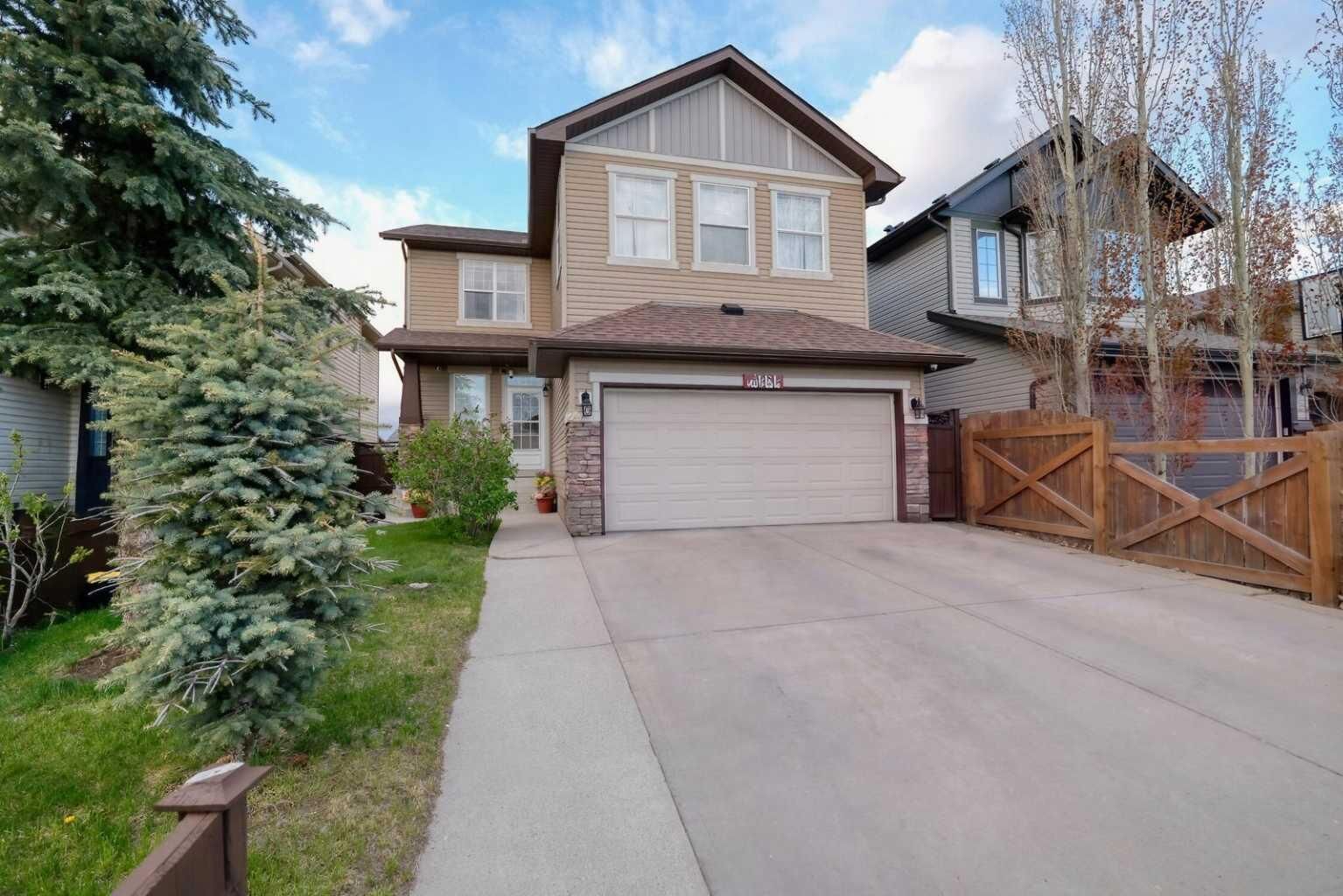 Property Photo:  247 Pantego Way NW  AB T3K 0C2 