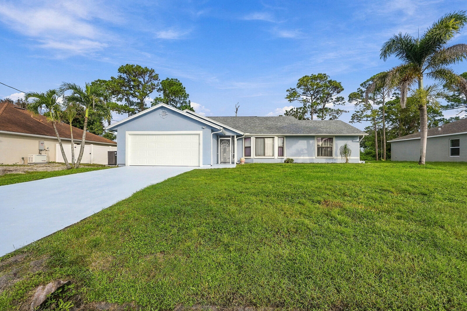 Property Photo: 215 SE Voltair Terrace FL 34983