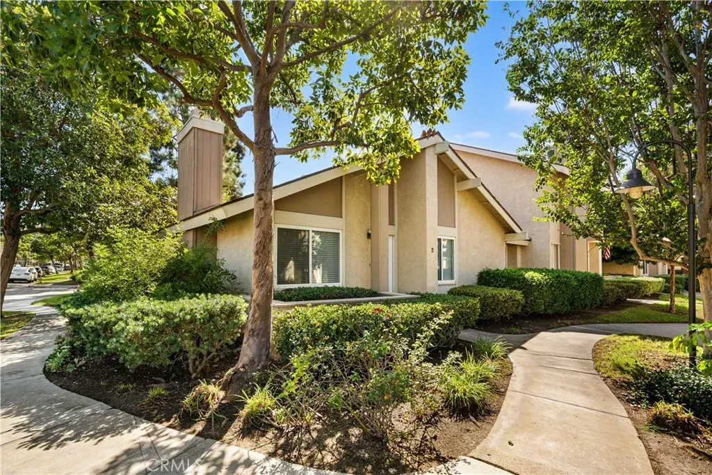 Property Photo: 2 Snapdragon CA 92604