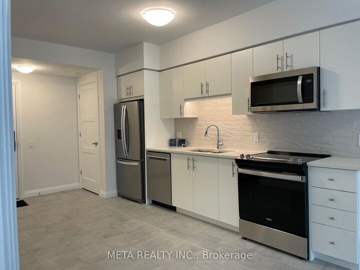 Property Photo: 93 Arthur Street S 811 ON N1E 0T3