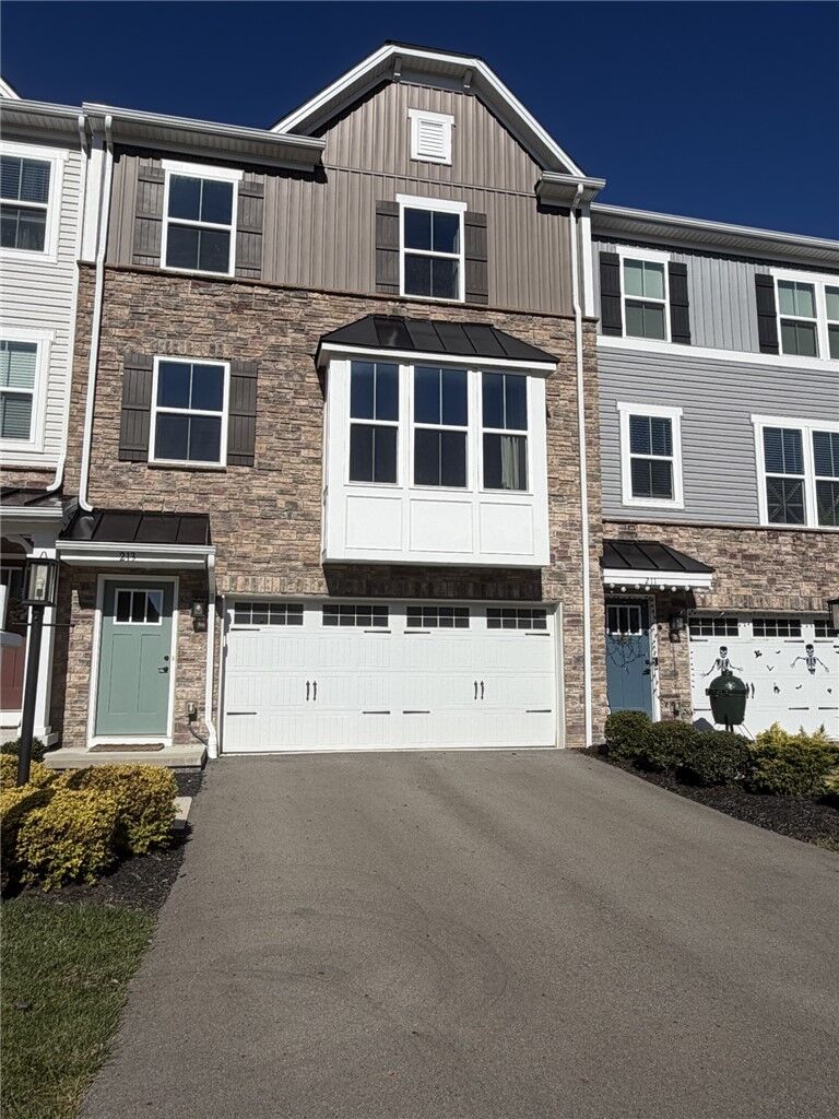 Property Photo: 213 Cranesbill Dr PA 16046
