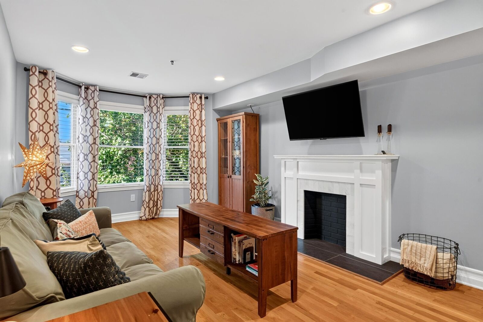 Property Photo: 607 Jefferson St 2 NJ 07030
