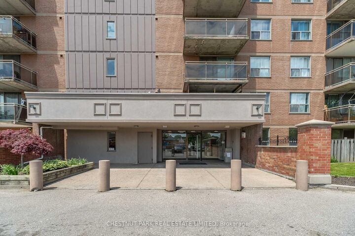 Property Photo:  1060 Caven Street 109  ON L5G 4J5 