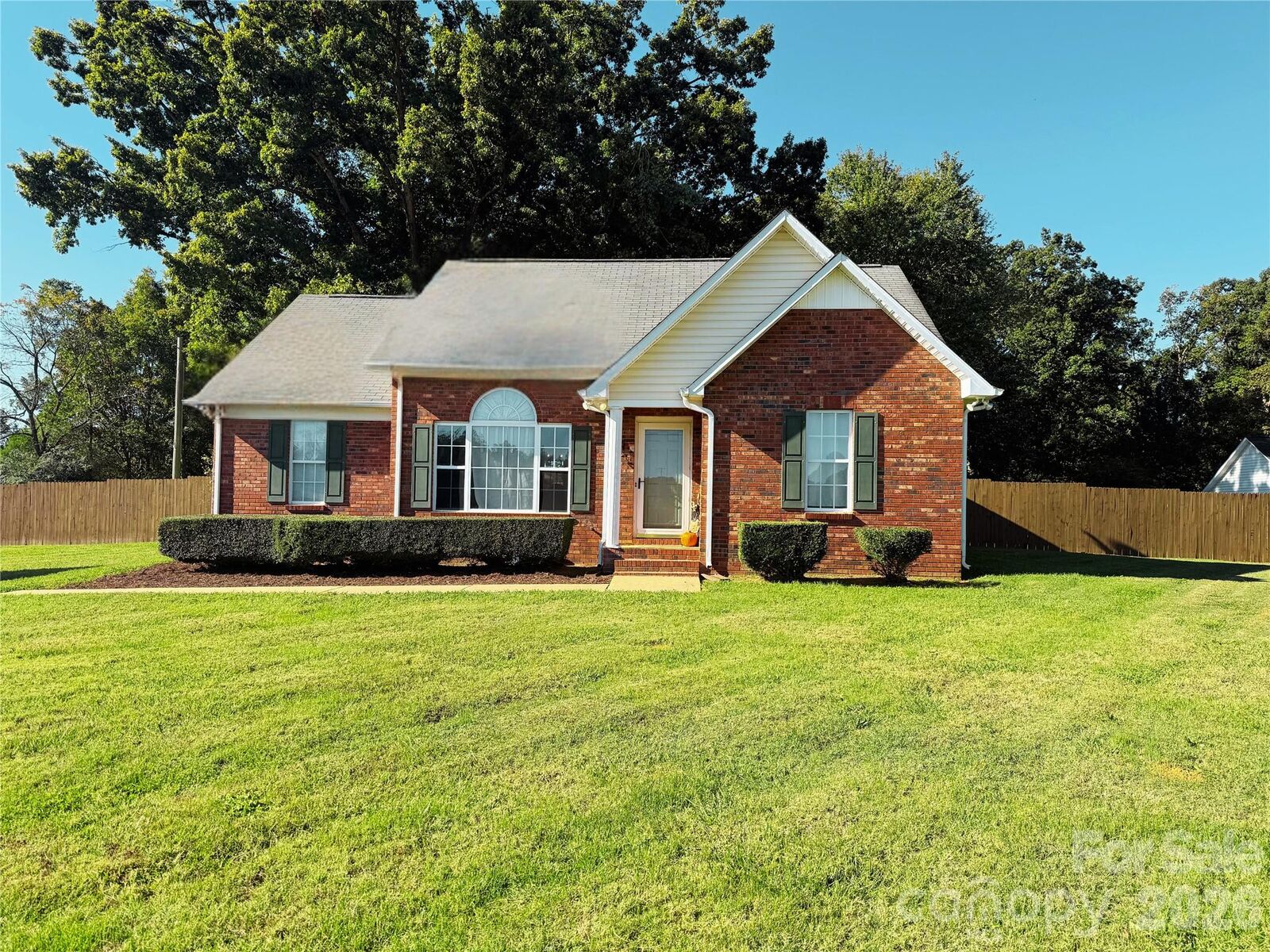 Property Photo:  1915 Gables Drive  NC 28112 