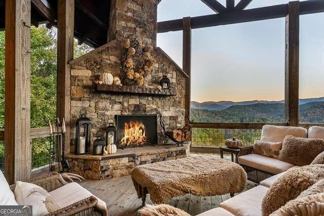 Property Photo:  888 Wolf Creek Lane  GA 30512 