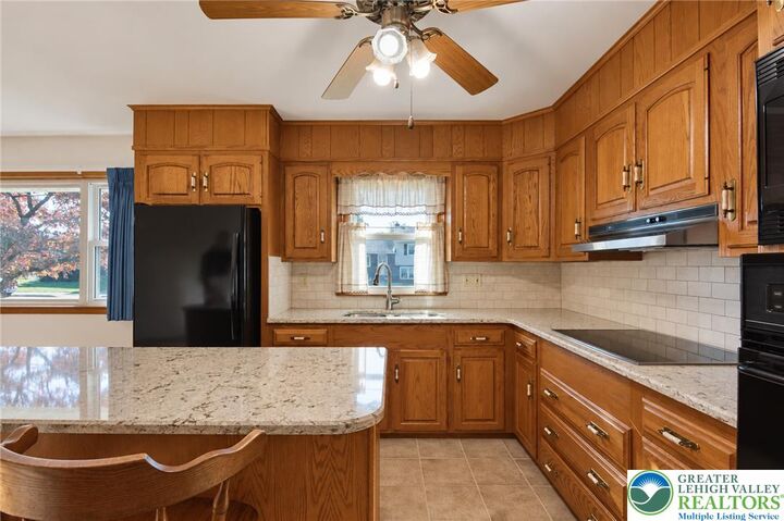 Property Photo:  425 W Vine Street  PA 19522 
