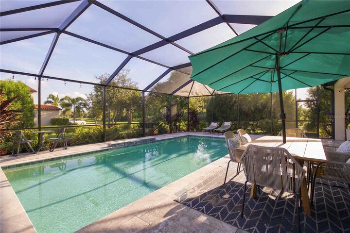 Property Photo: 13721 Flat Woods Terrace FL 34211