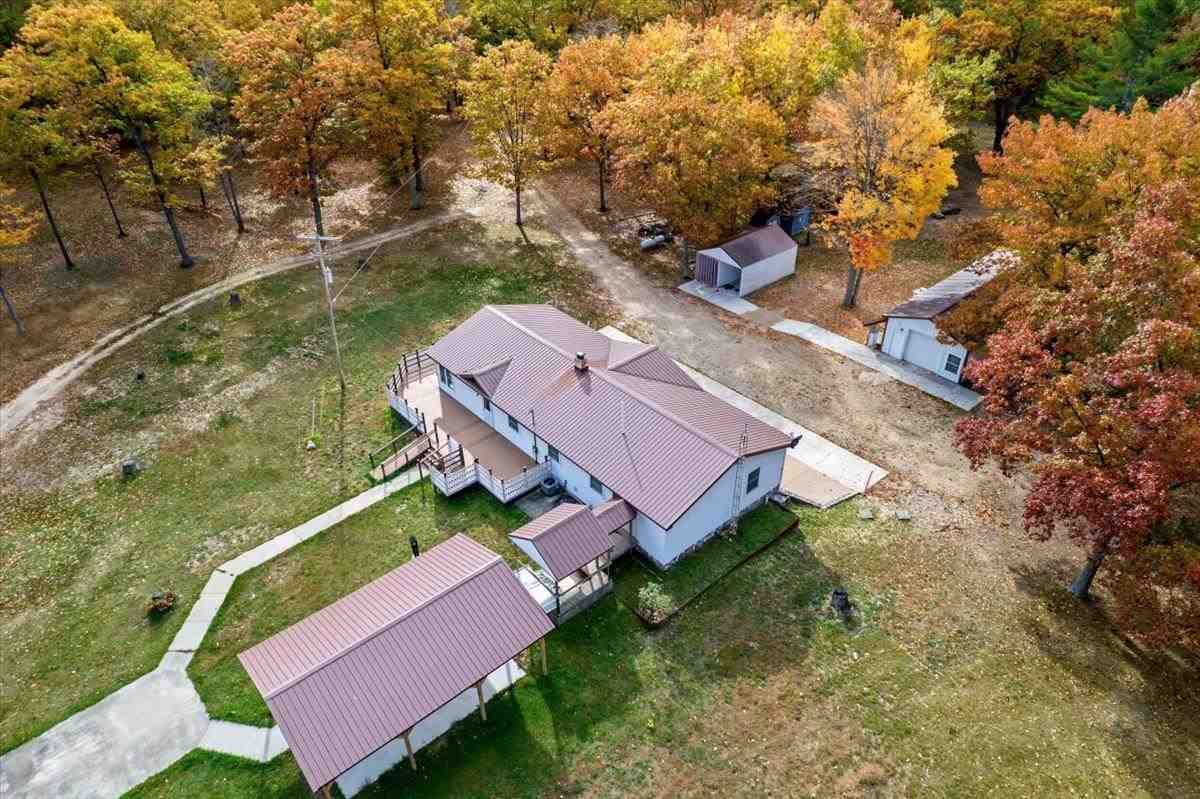 Property Photo: 7330 Maple MI 49718