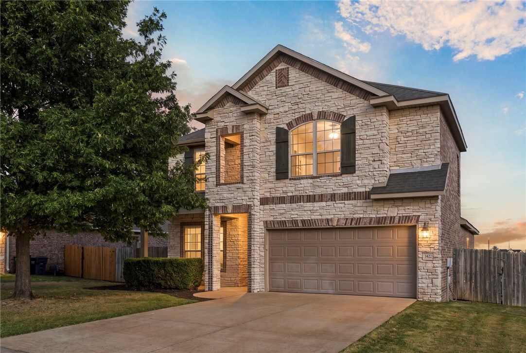 Property Photo:  1422 Gooseneck Lane  AR 72718 
