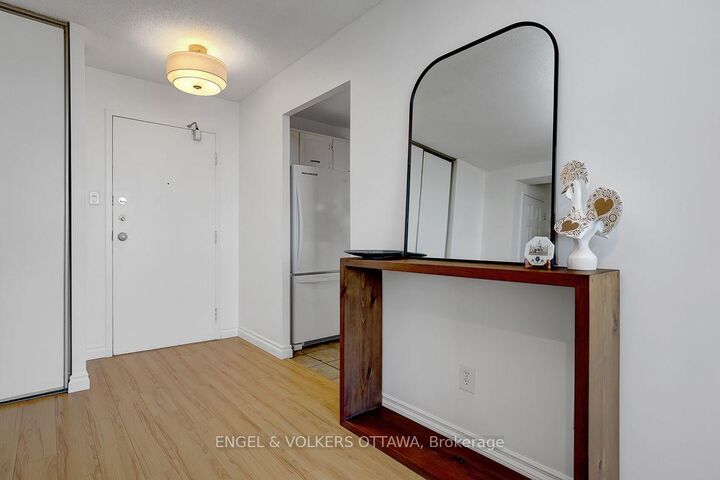 Property Photo: 665 Bathgate Drive 2111 ON K1K 3Y4