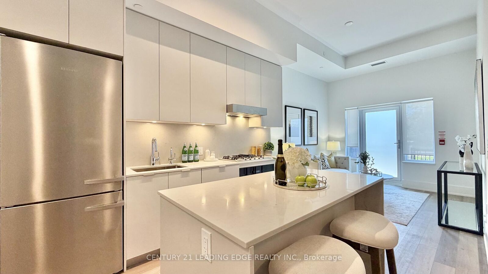 Property Photo: 8 Cedarland Drive 133 ON L6G 0H4