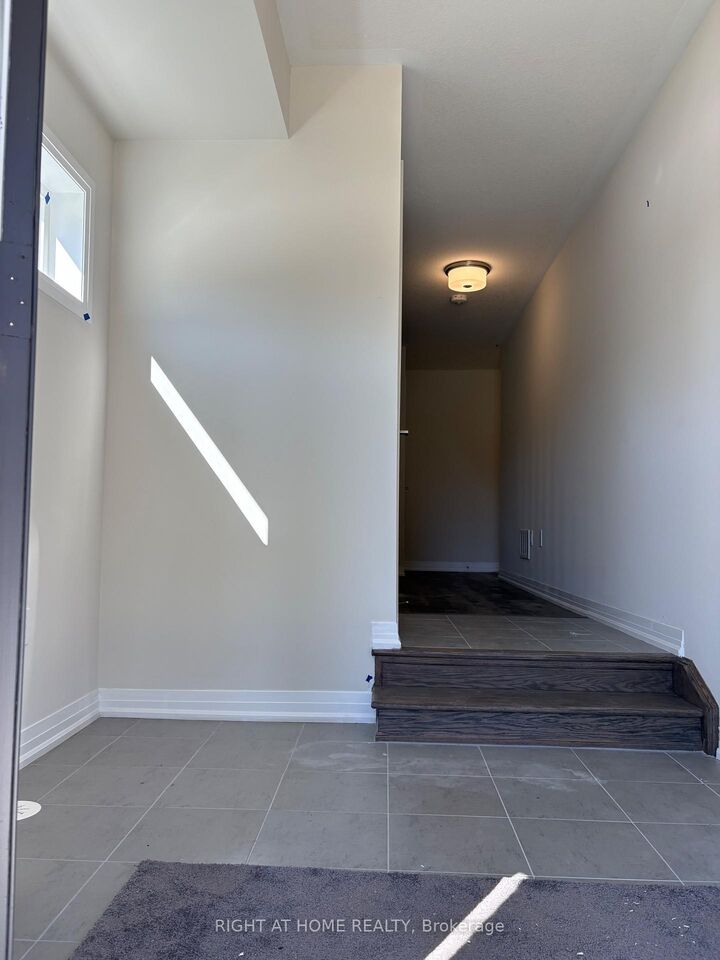 Property Photo:  660 Colborne St Street W  ON N3T 0Y7 