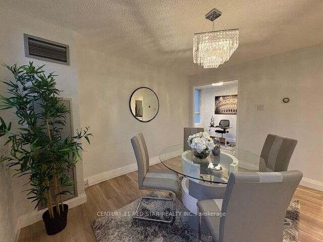 Property Photo:  3695 Kaneff Crescent 107  ON L5A 4B6 