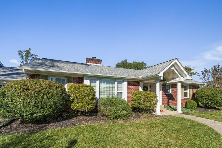 Property Photo:  111 Country Club Drive  KY 41101 