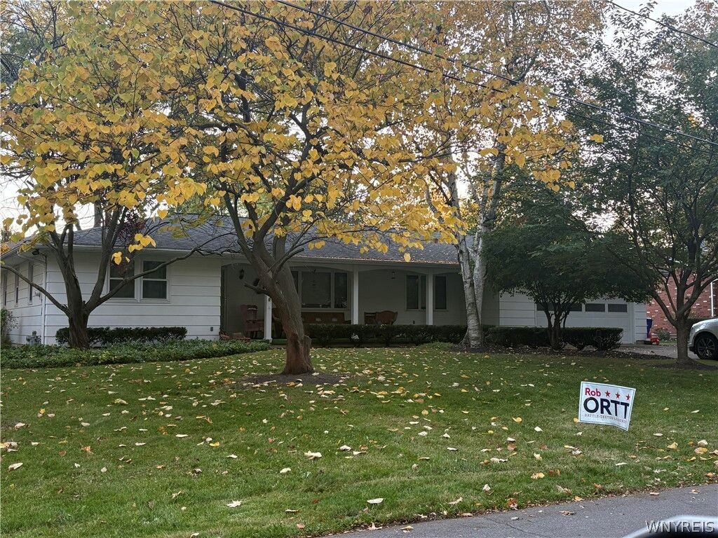Property Photo: 426 Tryon Drive NY 14092