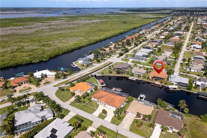 Property Photo:  2902 SW 36th Ter  FL 33914 