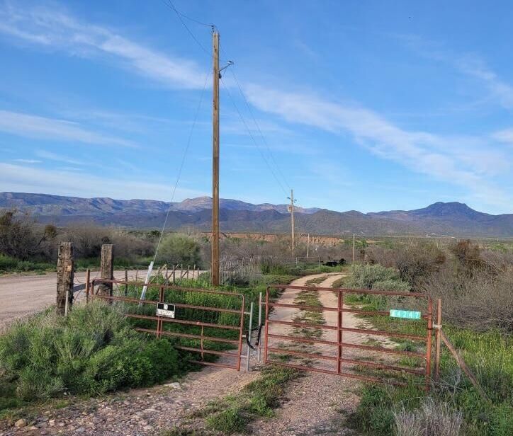 Property Photo:  44247 Az-188  AZ 85553 