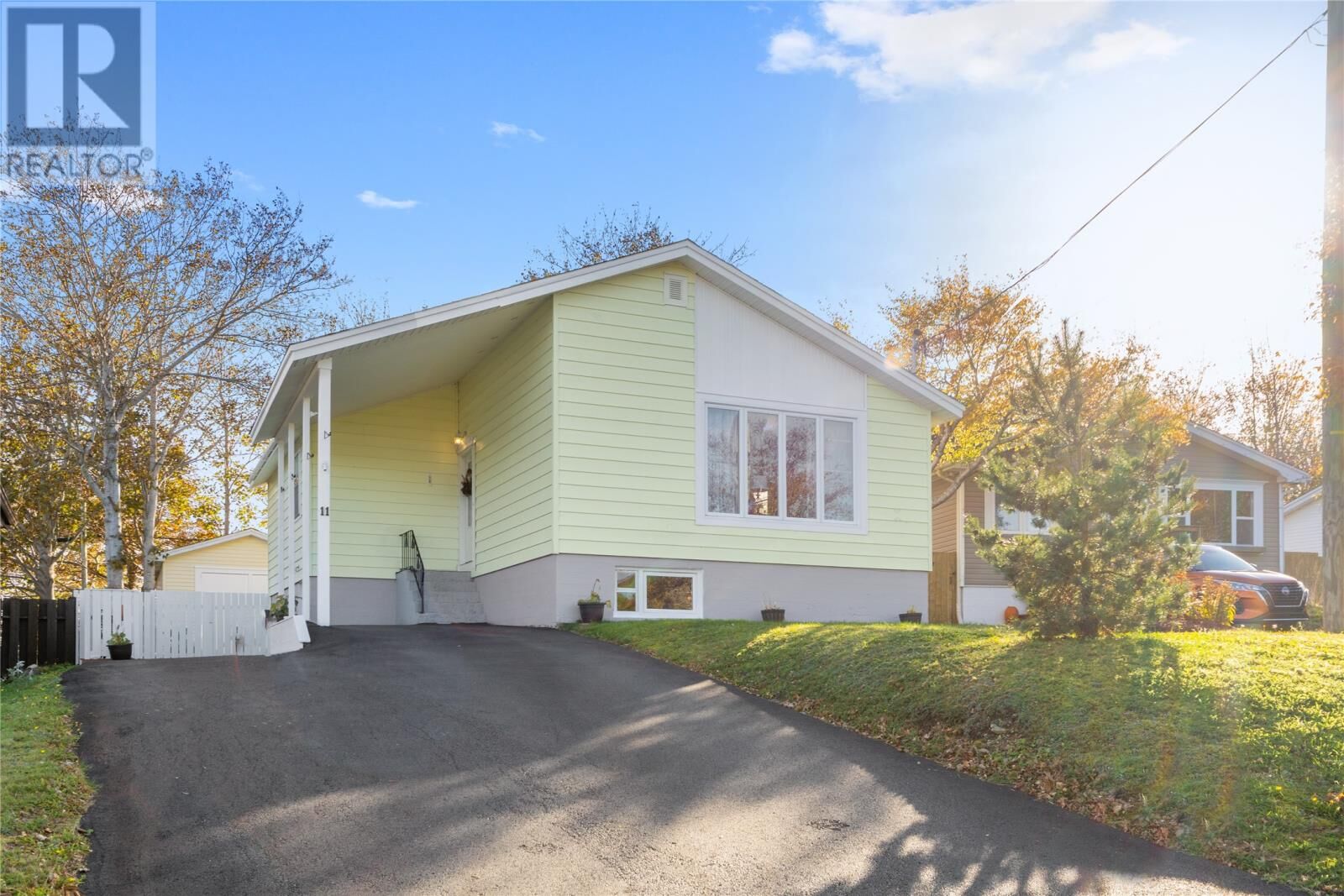 Property Photo:  11 Valleyview Avenue  NL A1N 1L6 