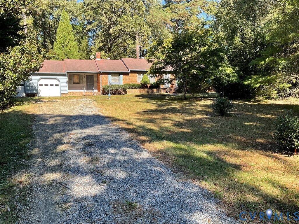 Property Photo: 403 Pondorosa Drive VA 23150