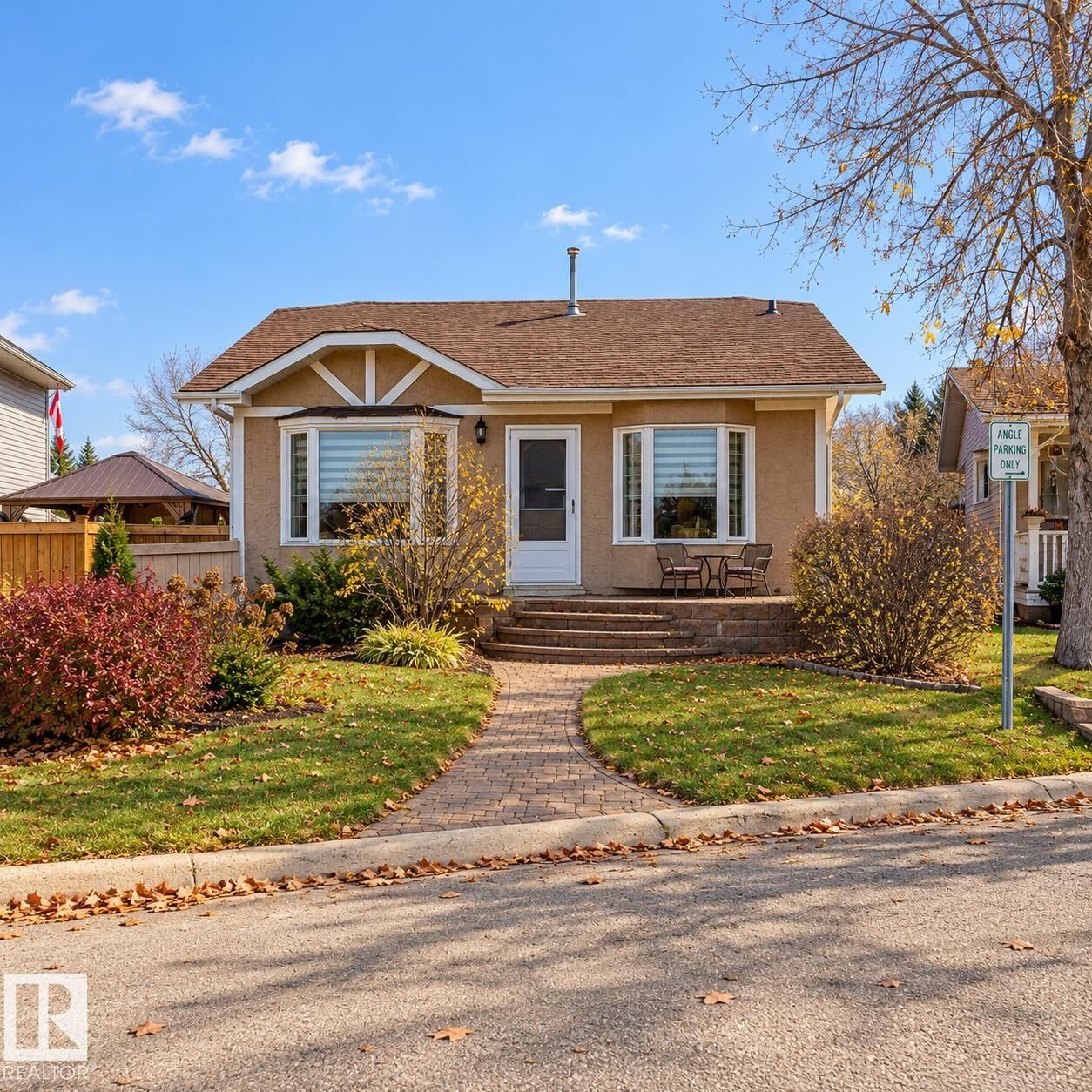 Property Photo:  43 Westlake Drive  AB T7X 1S7 