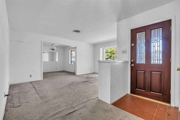 Property Photo:  4633 Hummingbird Street  TX 77035 