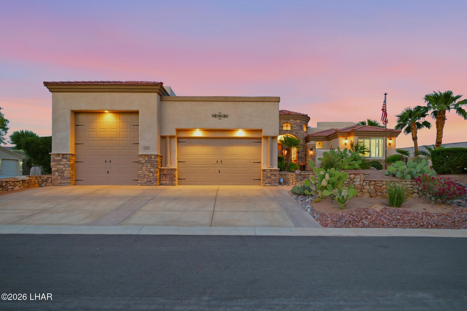 Property Photo: 1081 Prestwick Dr AZ 86406